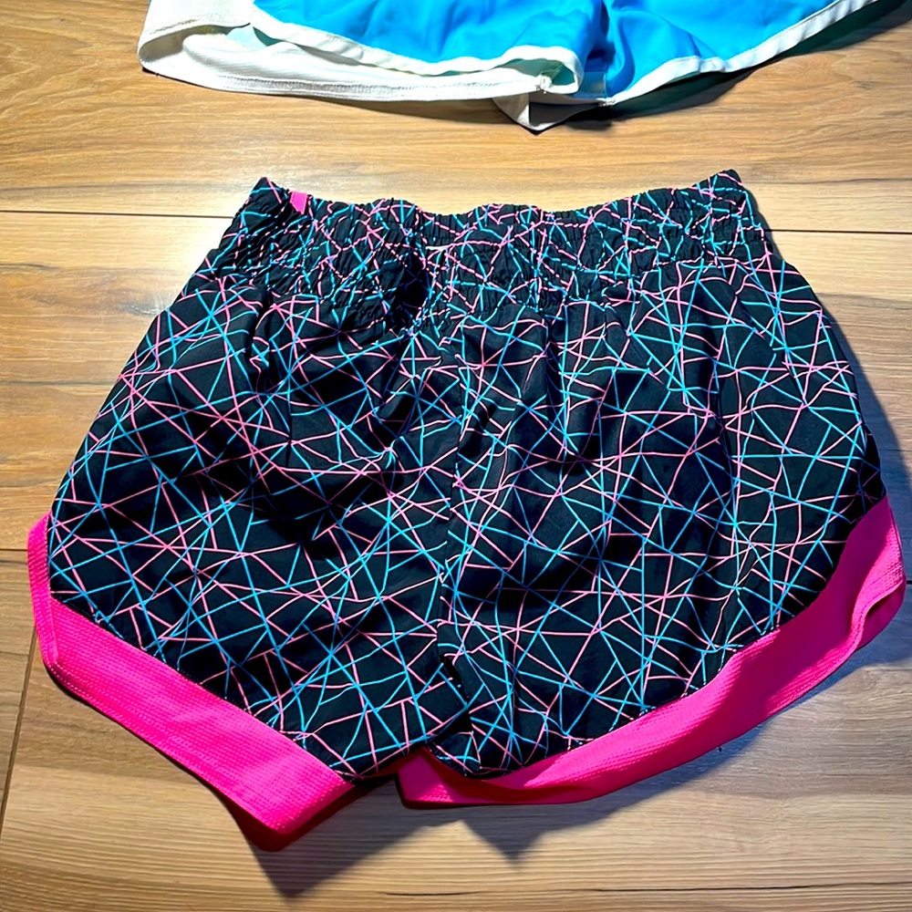 2 pairs of shorts